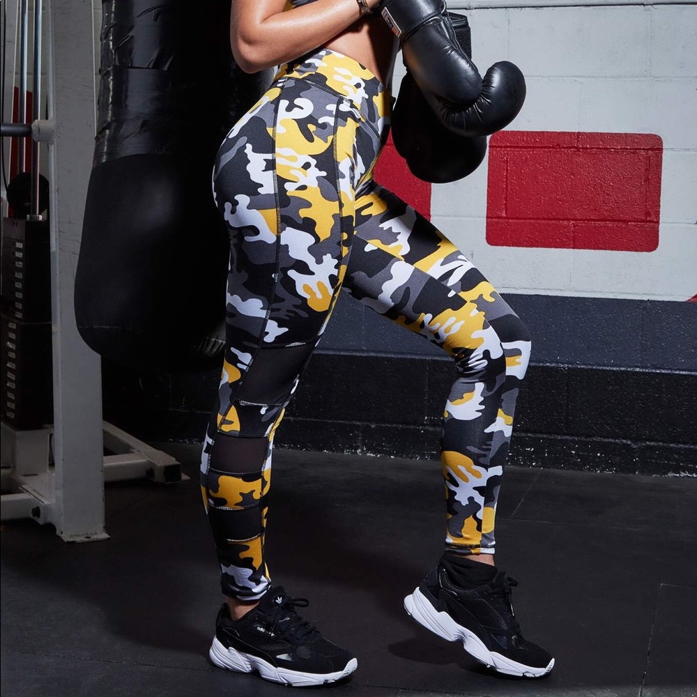 Sommer Ray leggings mesh side small